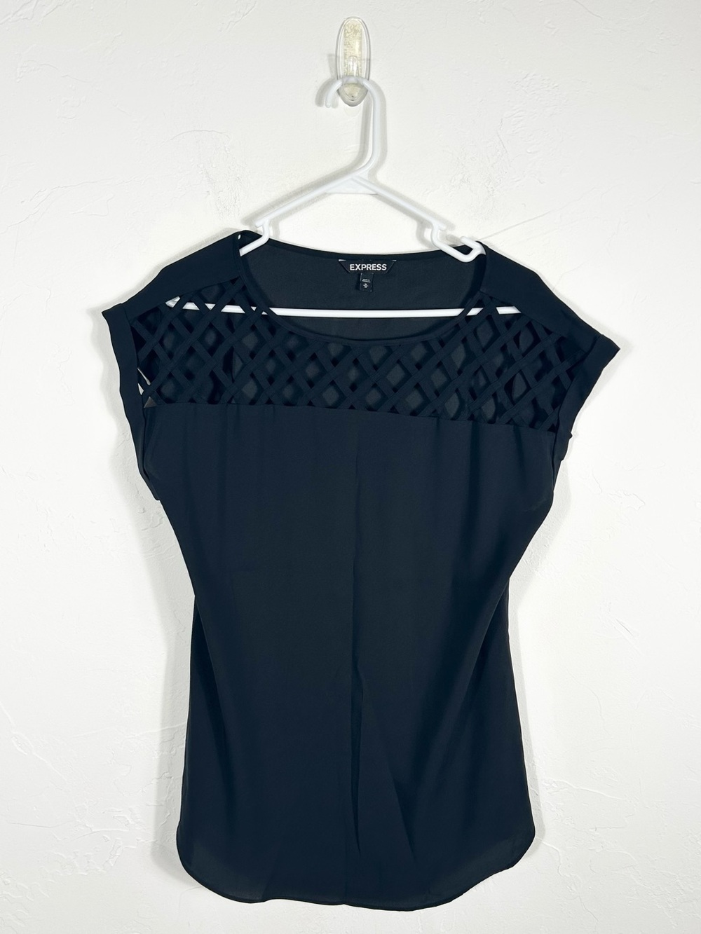 Express Black Geometric Lattice Cutout Cap Sleeve Blouse Size M Medium